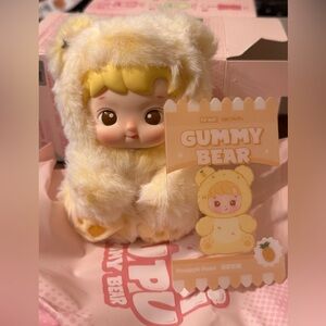 Hacipupu “Pineapple” Gummy Bear Plush